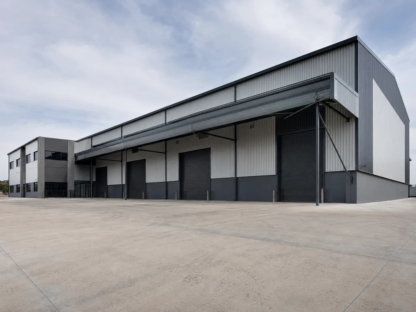 Warehouse facilities at Midpoint Business Park